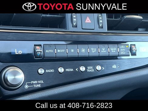 Used 2025 Lexus ES 300h w/ Premium Package FWD image 23