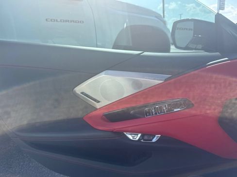 Used 2023 Chevrolet Corvette Stingray Premium Conv w/ Z51 Performance Package RWD image 27