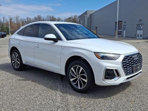 Certified 2023 Audi Q5 2.0T Premium w/ Convenience Package image 3