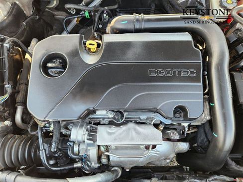 Used 2022 Chevrolet Malibu LT image 31