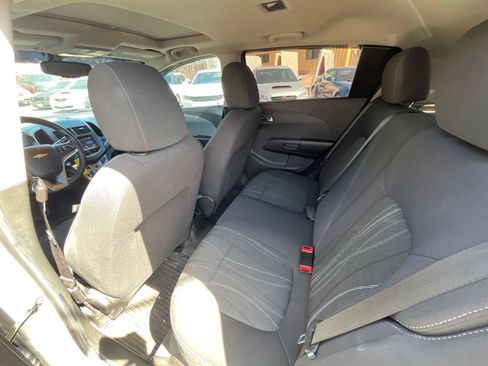 Used 2014 Chevrolet Sonic LT w/ Fun and Sun Package FWD image 11