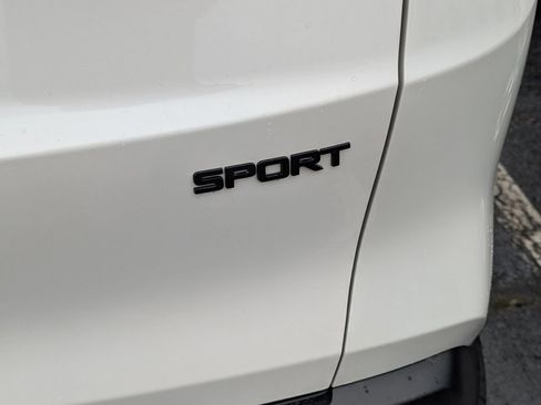 Used 2025 Honda CR-V Sport image 8