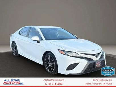 Used 2020 Toyota Camry SE w/ Carpet Mat Package