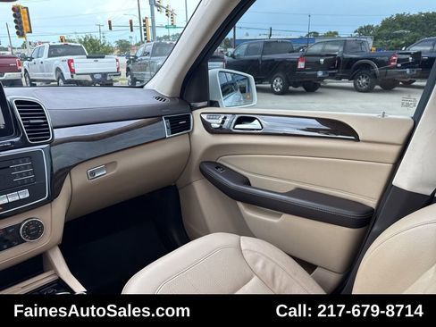 Used 2018 Mercedes-Benz GLS 450 4MATIC image 55