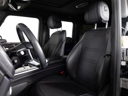 Used 2025 Mercedes-Benz G 550 w/ Exclusive Interior Package image 15