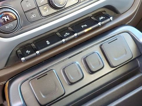 Used 2018 GMC Sierra 1500 SLT image 21