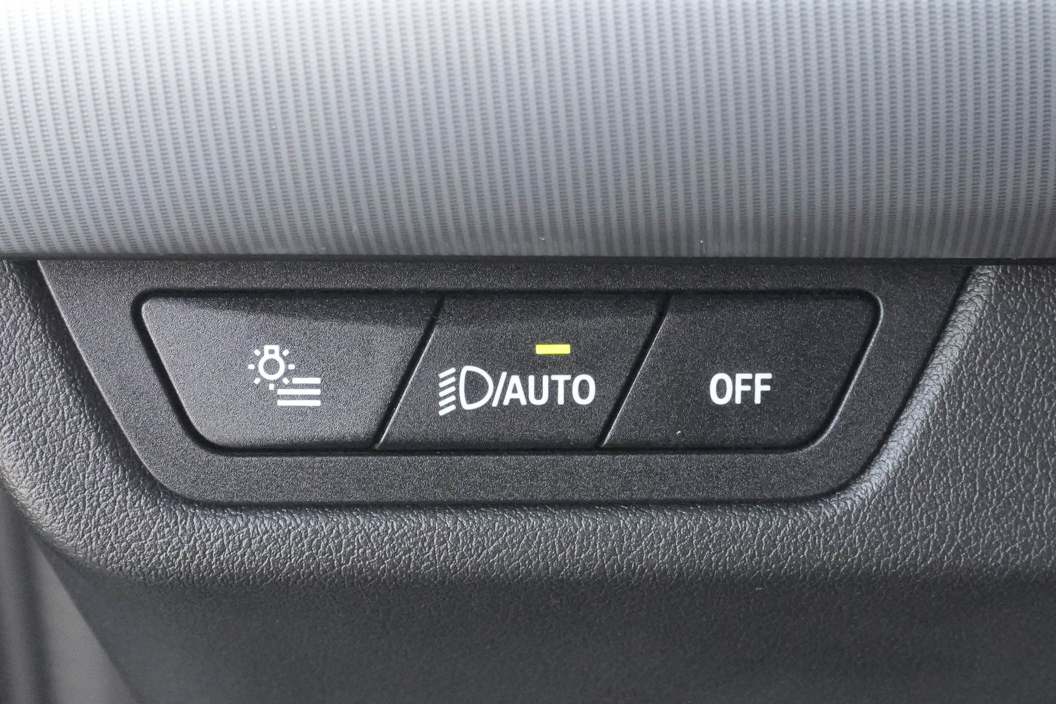 Certified 2025 BMW X1 xDrive28i AWD/4WD image 17