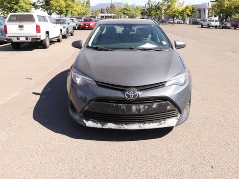 Used 2019 Toyota Corolla LE FWD image 2
