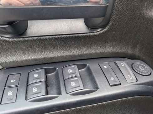 Used 2019 GMC Sierra 2500 4x4 Crew Cab w/ Sierra Convenience Package image 18