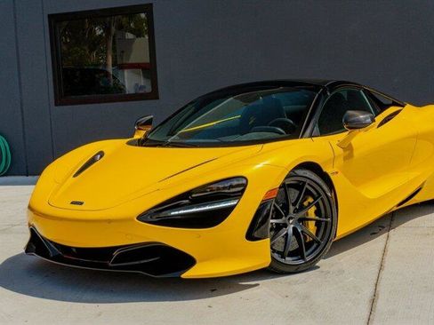 Used 2023 McLaren 720S image 24