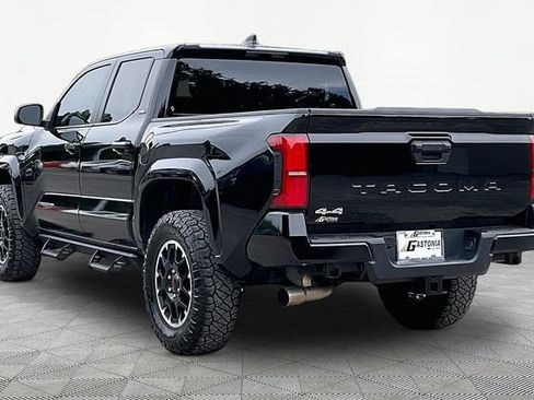 Used 2024 Toyota Tacoma SR5 AWD/4WD image 4