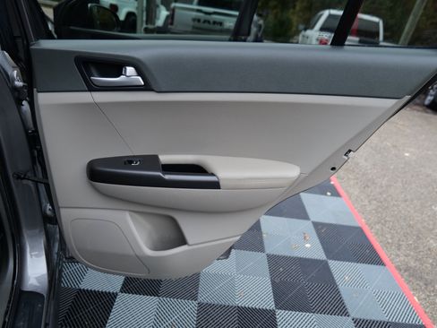 Used 2019 Kia Sportage LX w/ LX Popular Package image 40