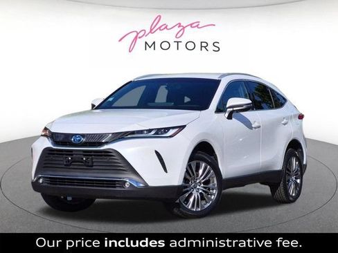Used 2024 Toyota Venza XLE AWD/4WD image 1