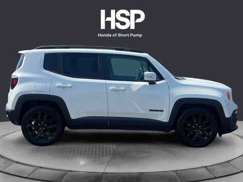 Used 2017 Jeep Renegade Altitude FWD image 6