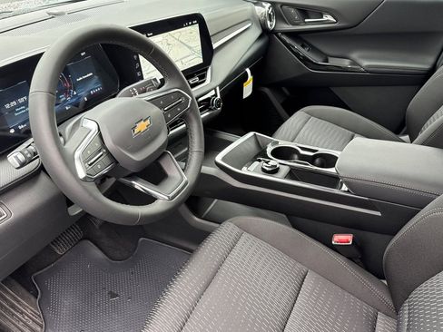 New 2026 Chevrolet Equinox LT image 9