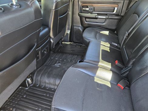 Used 2016 RAM 1500 Laramie w/ Convenience Group AWD/4WD image 10