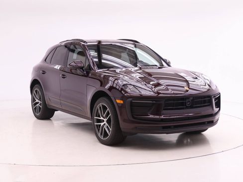 Used 2026 Porsche Macan AWD/4WD image 9