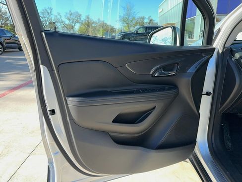 Used 2019 Buick Encore Preferred w/ Safety Package image 9