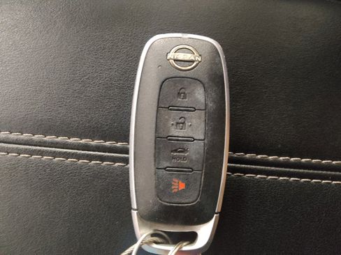 Used 2025 Nissan Sentra S FWD image 32