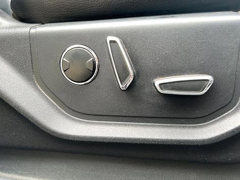 Used 2016 Ford F150 Lariat w/ Equipment Group 501A Mid image 28