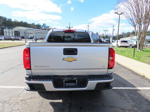 Used 2016 Chevrolet Colorado LT w/ LT Convenience Package image 6