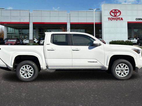 New 2026 Toyota Tacoma SR5 image 4