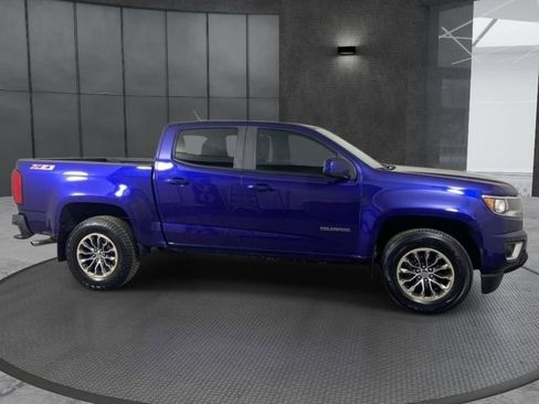 Used 2016 Chevrolet Colorado Z71 AWD/4WD image 3
