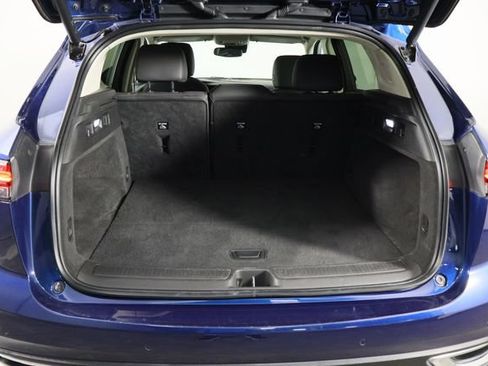 Used 2023 Buick Envision Preferred w/ Premium Seat Package AWD/4WD image 17