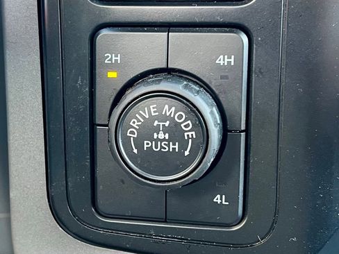 Used 2024 Ford F150 XLT w/ Mobile Office Package image 33