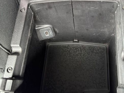 Used 2021 Jeep Wrangler Unlimited Sport image 26