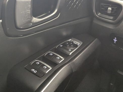 Used 2023 Kia Sorento LX FWD image 15