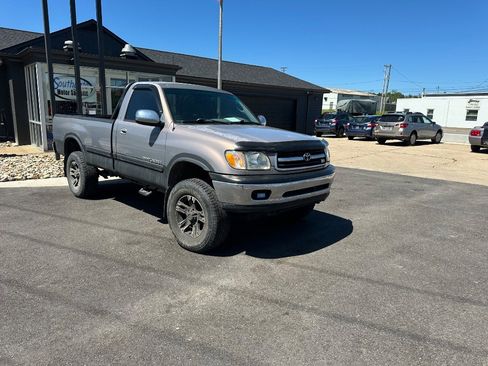 Used 2000 Toyota Tundra SR5 AWD/4WD image 2