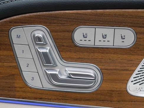 New 2026 Mercedes-Benz GLS 580 4MATIC image 31