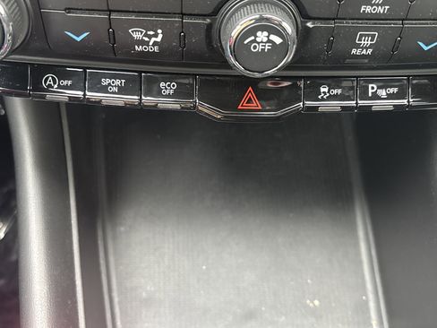 Used 2023 Dodge Durango SXT Launch Edition image 21