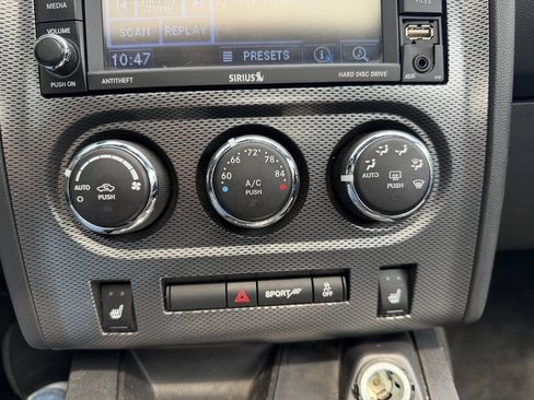Used 2012 Dodge Challenger R/T RWD image 16