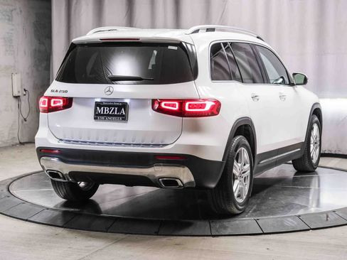 Used 2021 Mercedes-Benz GLB 250 image 4