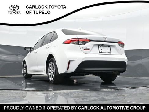 Used 2025 Toyota Corolla LE FWD image 44