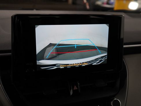 Used 2024 Toyota Corolla LE image 19