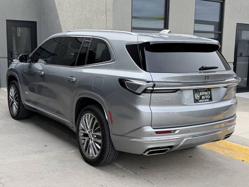 Used 2025 Buick Enclave Avenir w/ Trailering Package, 5000 lbs. AWD/4WD image 8