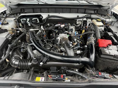 Used 2023 Ford Bronco Wildtrak image 32