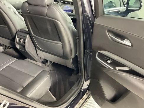 Used 2023 Cadillac XT4 Premium Luxury FWD image 19