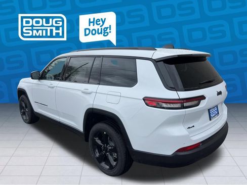 New 2025 Jeep Grand Cherokee L Altitude AWD/4WD image 4