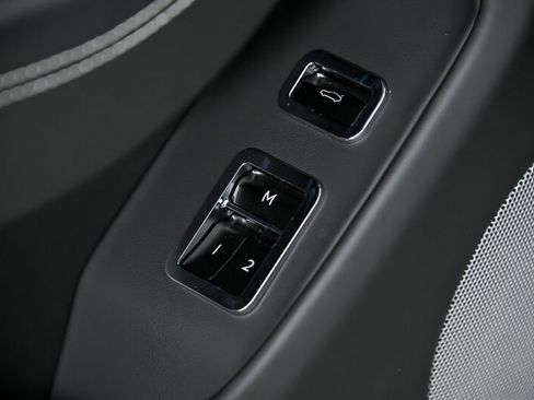Used 2022 Bentley Flying Spur V8 AWD/4WD image 19