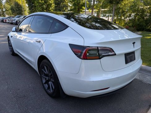 Used 2023 Tesla Model 3 Standard Range RWD image 5