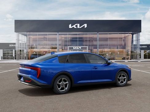 New 2026 Kia K4 LXS image 6