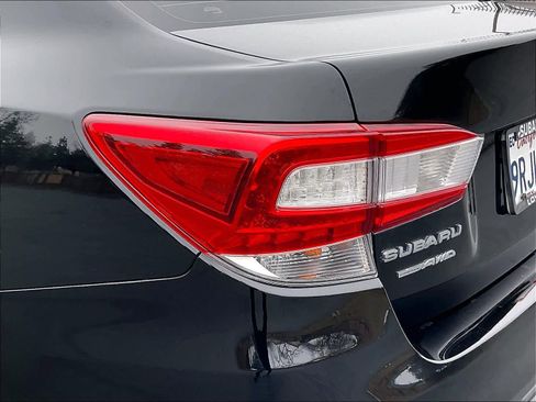 Used 2017 Subaru Impreza 2.0i Premium image 32