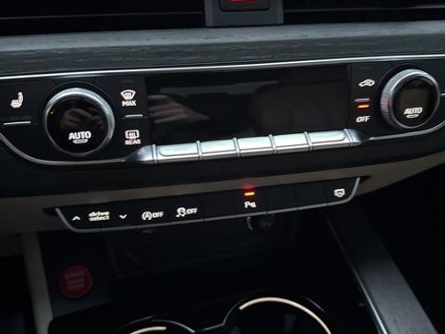 Used 2021 Audi A4 2.0T Premium Plus w/ Premium Plus Package image 20