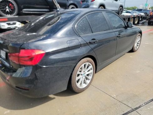Used 2018 BMW 320i Sedan RWD image 5