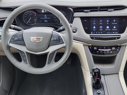 Used 2023 Cadillac XT5 Premium Luxury image 27