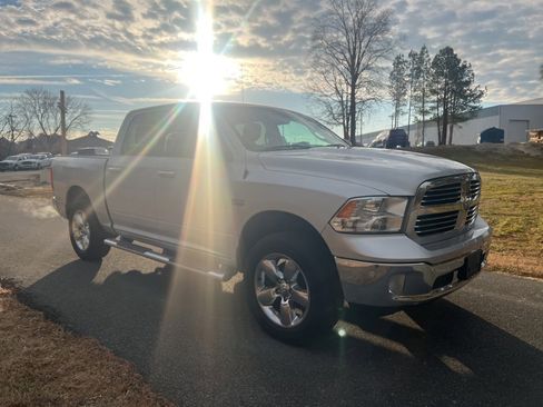 Used 2018 RAM 1500 Big Horn image 4